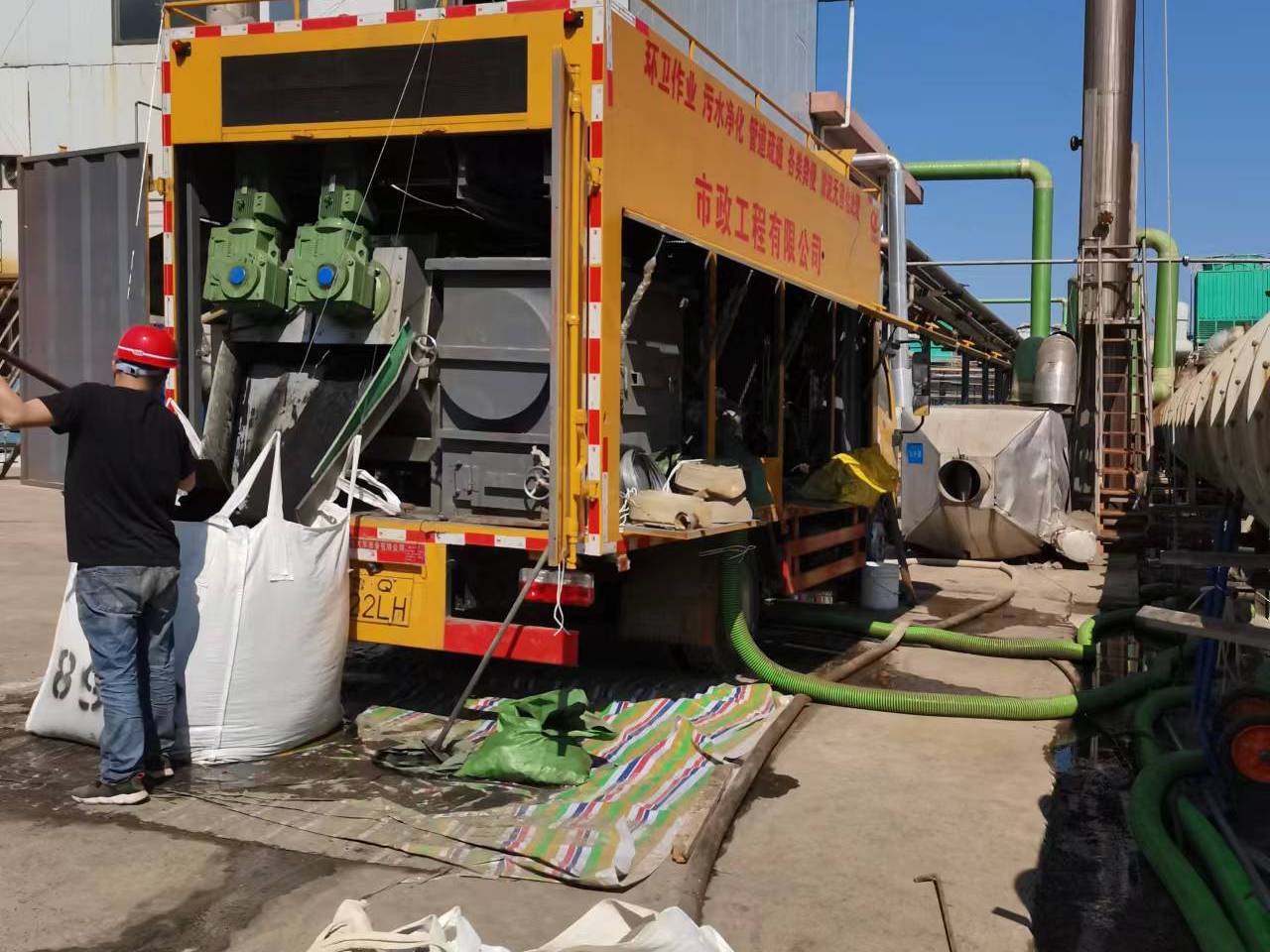 雨花淤泥压干处理